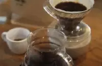 手冲咖啡跟虹吸咖啡有什么区别？手冲咖啡会更好喝吗？