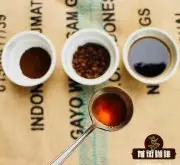 咖啡拉花手势类型 咖啡拉花的正确手势手法抓缸姿势动作错误例子