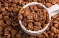 采收咖啡豆主要有三种方法  咖啡樱桃采收