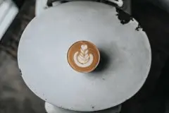 拿铁咖啡来源于哪里 拿铁咖啡艺术与刻花拿铁艺术怎么制作方法