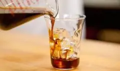 日式冰咖啡的做法 冷萃冰咖啡和冰美式味道 冷萃冰咖啡可以去冰吗