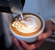咖啡拉花原理 咖啡怎么拉出花 拉花压纹晃动手法 不出纹路的原因